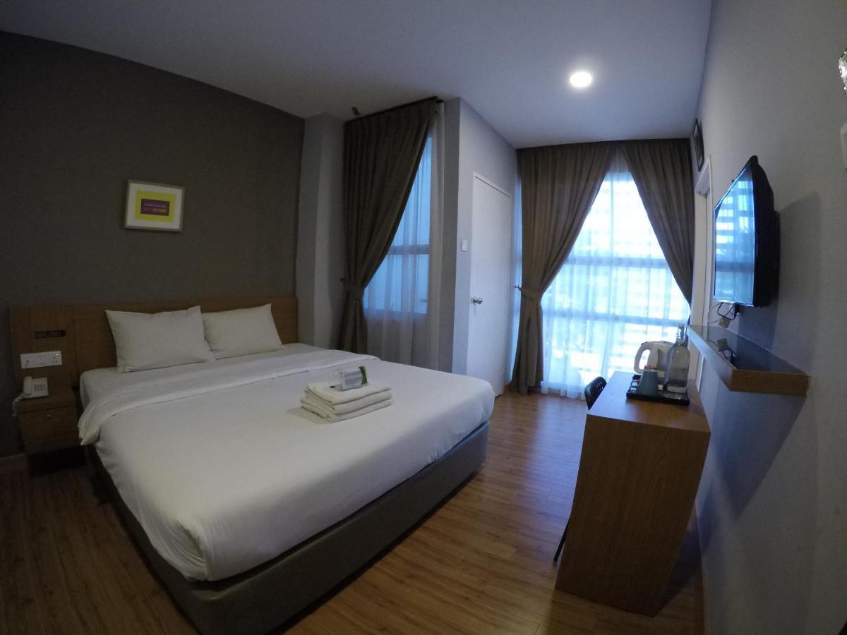 Hotel Zamburger Second Link Johor Bahru Buitenkant foto